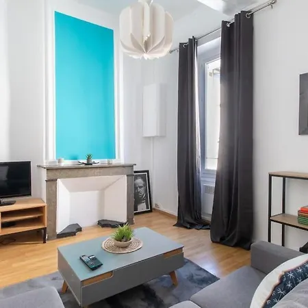 Le Nid Citadin A Quelques Pas Des Arenes De Ним